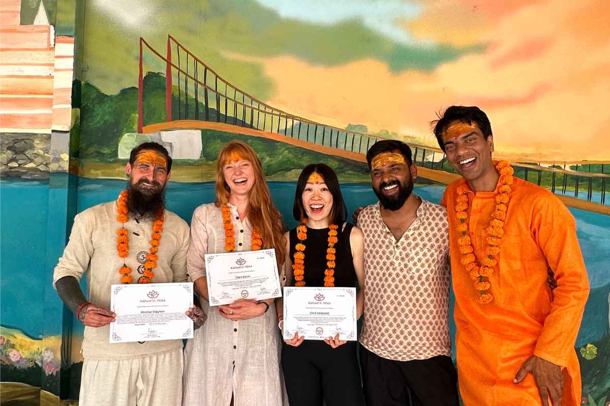 100 Hour Yoga Teacher Training in Rishikesh